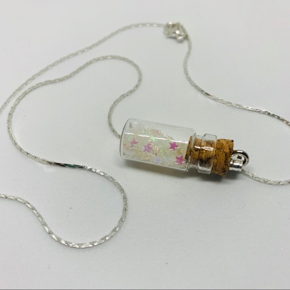 (K3)White Stars Bottle Necklace - Picture 3 of 3